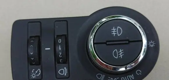 Opel Insignia A Light switch 13268702