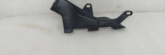 Audi Q3 F3 Cabin air duct channel 8V1819151A