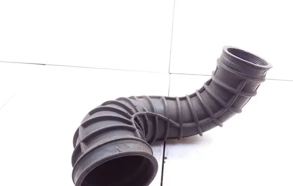 Volvo V70 Air intake hose/pipe 08634143