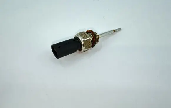 Volkswagen Golf VIII Intake air temperature sensor 03N906081D