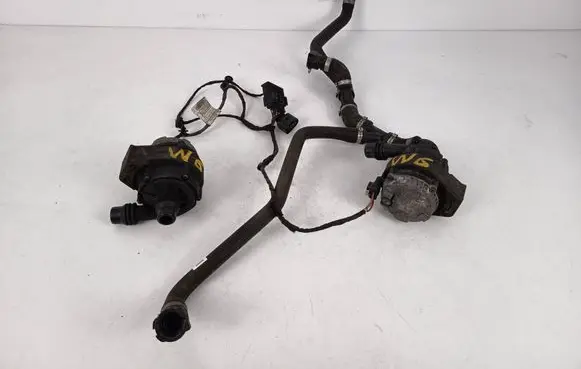 BMW 3 F30 F35 F31 Electric auxiliary coolant/water pump 8638240 8638239 6821909
