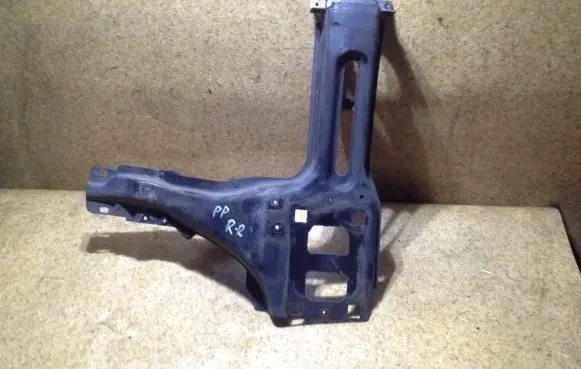 Land Rover Range Rover L322 Radiator support slam panel bracket 
