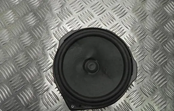 Mercedes-Benz C AMG W204 Front door high frequency speaker A2048201902 R1300