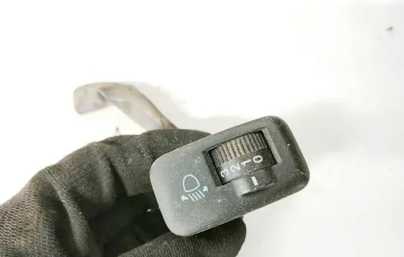 Honda CR-V Headlight level height control switch m20010
