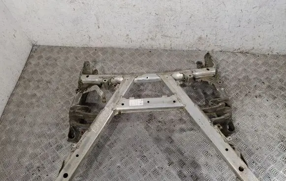 BMW 5 E39 Front subframe 1092868 1092867