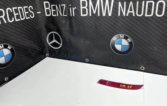 BMW 5 F10 F11 Rear tail light reflector 7842956 01078602