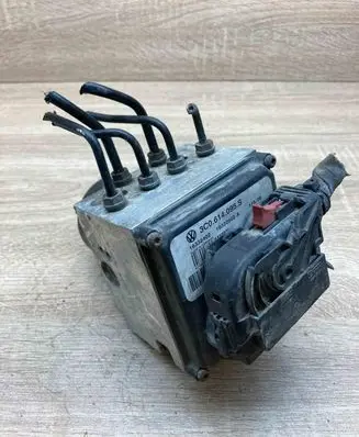Volkswagen PASSAT B6 ABS Pump 3C0614095S 16332402