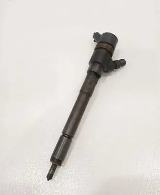 Fuel injector