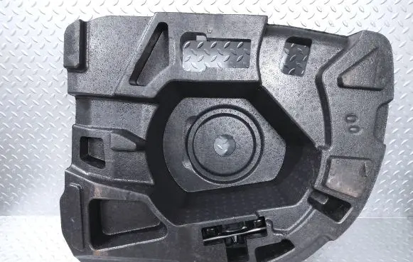 Jaguar XJ X351 Tool box AW9317B043AB
