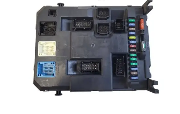 Citroen C3 Fuse module 9666952080