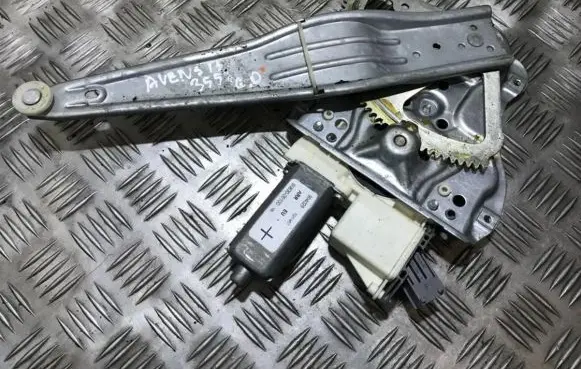 Toyota Avensis T250 Sliding door window regulator with motor