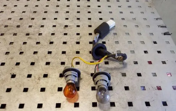 Tail light part