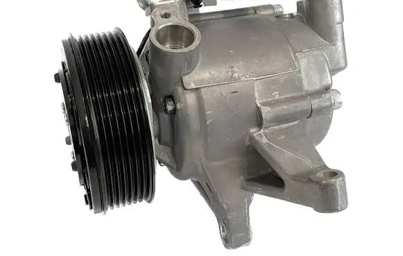 Subaru Forester SK Air conditioning (A/C) compressor (pump) 73111FL030 T26976CA DKV10Z
