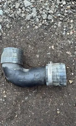 Volvo XC90 Intercooler hose/pipe 31338572