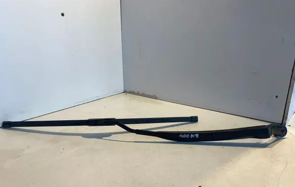 Lexus RX 330 - 350 - 400H Front wiper blade arm