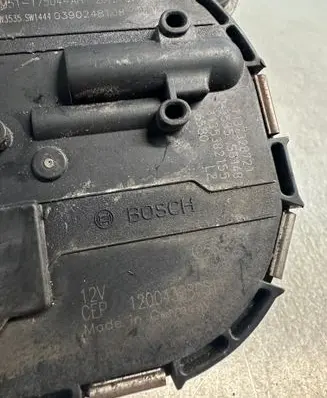 Ford Focus Wiper motor 0390248108