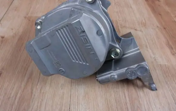 Lexus UX Water pump 0810105940102