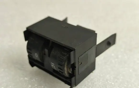Volkswagen Caddy Headlight level height control switch 2K0941333A