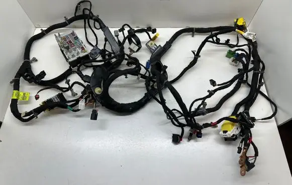 Chevrolet Malibu Panel wiring 84253981 687780767