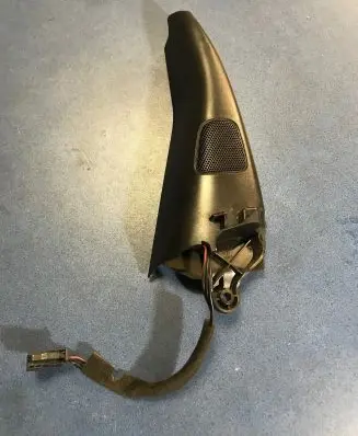 Side speaker trim/cover