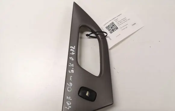 Peugeot 407 Electric window control switch 9661304777