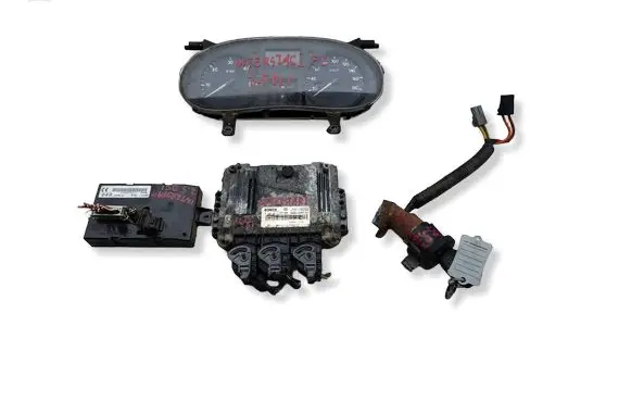 Nissan Interstar Engine control unit/module 8200311550
