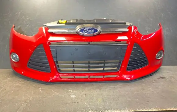 Ford Focus Front bumper BM5117757A BM5117E778A