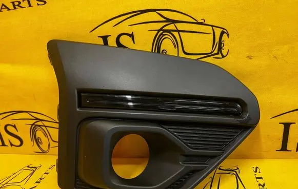 Dacia Sandero III Front bumper lower grill 261A29145R 261A20172R