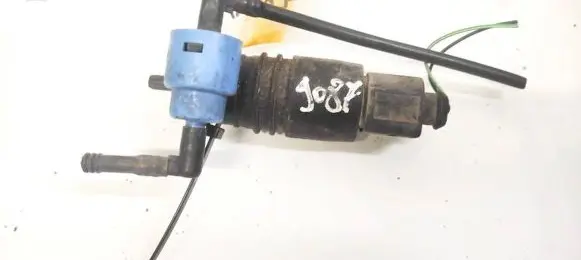Audi A6 S6 C5 4B Windscreen/windshield washer pump