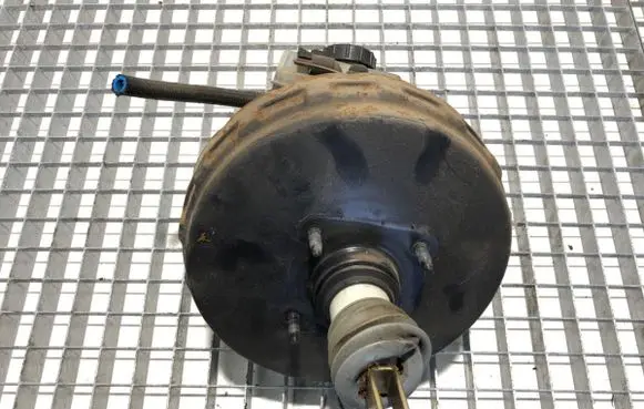 Volkswagen Transporter - Caravelle T4 Brake booster 