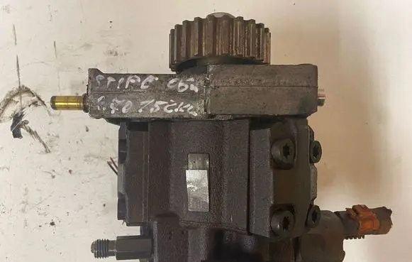 Jaguar S-Type Fuel injection high pressure pump A2C20003757