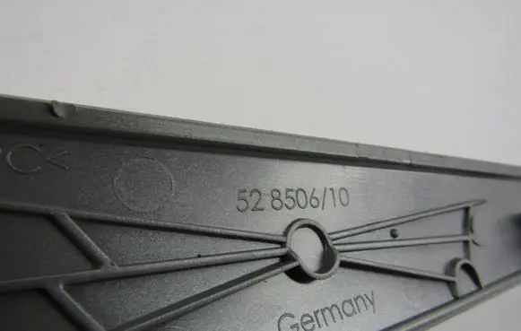 BMW 1 E82 E88 Dashboard center trim panel 7071273