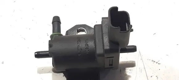 Vacuum valve