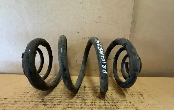 Nissan Primastar Rear coil spring