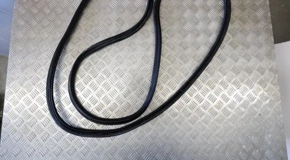 Porsche Cayenne (92A) Seal rubber (tailgate) 7P5827705G