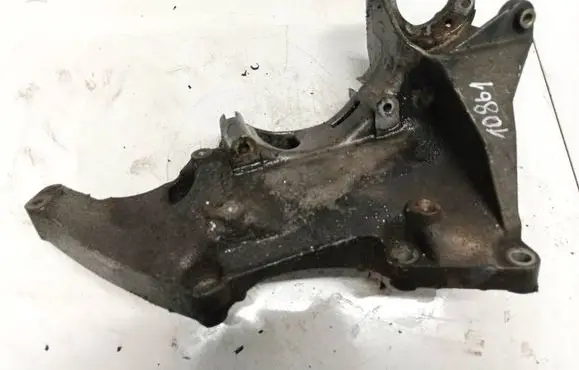 Renault Laguna II Engine mounting bracket 8200183234