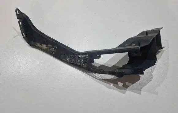 BMW X2 F39 Headlight/headlamp mounting bracket 7426633