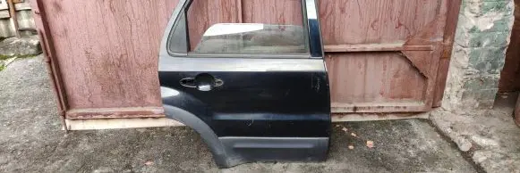Ford Maverick Rear door