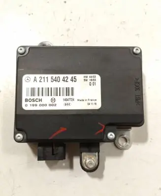 Mercedes-Benz E W211 Battery control module A2115404245 14047724 0199000002