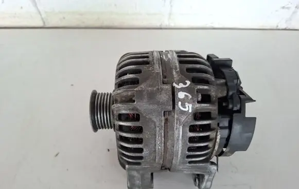 Opel Zafira A Generator/alternator 0124525030