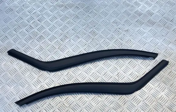Opel Crossland X Rear side glass trim DG11415