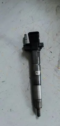 BMW X5M G05 F95 Fuel injector 8589209 6B5TLZP