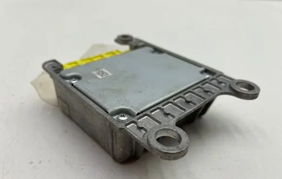 Lexus IS 220D-250-350 Airbag control unit/module 0285001904