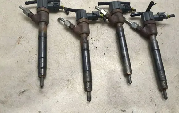 Fuel injectors set
