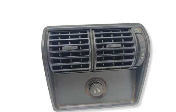 Audi A6 S6 C4 4A Rear air vent grill 4A0863277