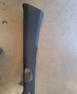 Mercedes-Benz R W251 (B) pillar trim (top) A2516907925