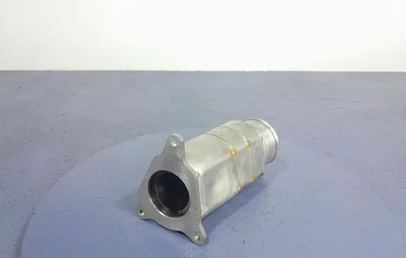 Engine coolant pipe/hose