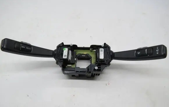Volvo S60 Wiper turn signal indicator stalk/switch 31334640