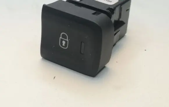 Opel Combo E Central locking switch button 98170429ZD