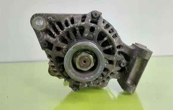 Mazda 2 Generator/alternator 2S6T10300CB